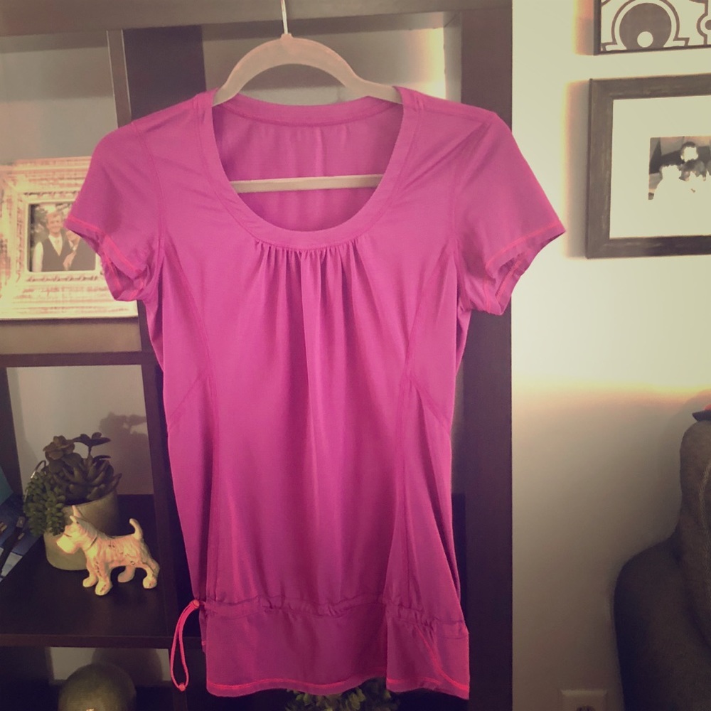 Lululemon🍋 cute drawstring top! 🍋💜🍋
